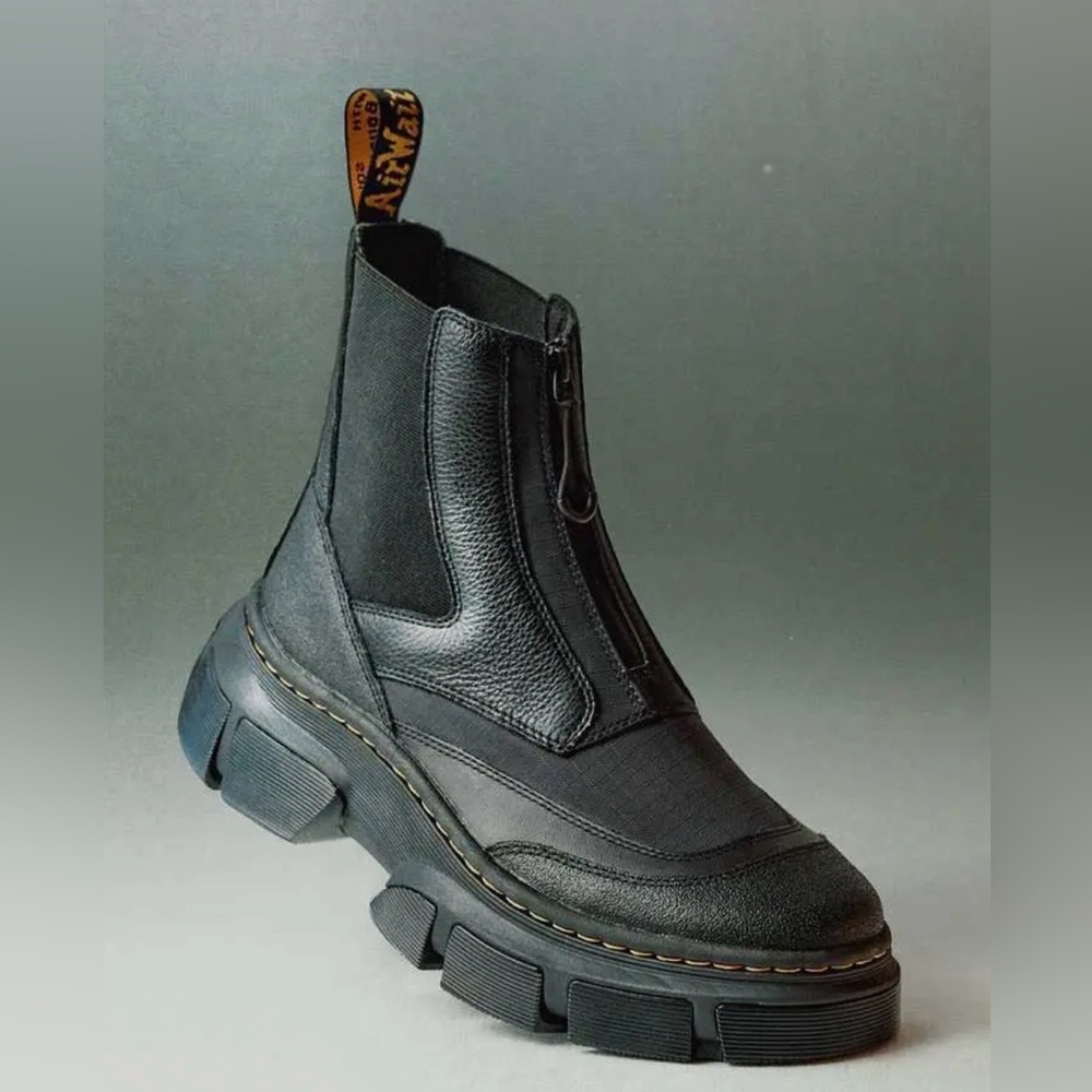 Dr. Doc Martens 2976 DMXL Black Boots